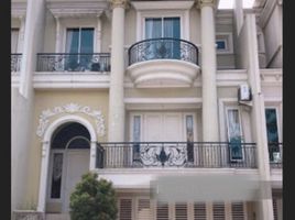4 Habitación Villa en venta en Wiyung, East Jawa, Wiyung