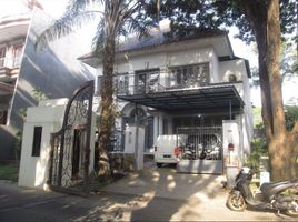 6 Bedroom House for sale in Dukuhpakis, Surabaya, Dukuhpakis