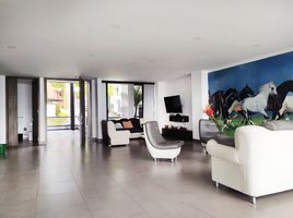 4 Bedroom House for sale in Bare Foot Park (Parque de los Pies Descalzos), Medellin, Medellin