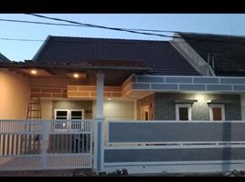 4 Bedroom House for sale in Waru, Sidoarjo, Waru