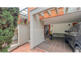 4 Bedroom House for sale in Centro Comercial Unicentro Medellin, Medellin, Medellin