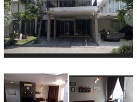 5 Schlafzimmer Villa zu verkaufen in Dukuhpakis, East Jawa, Dukuhpakis