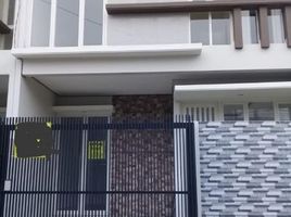 3 Bedroom House for sale in Mulyorejo, Surabaya, Mulyorejo