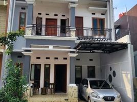  House for sale in Halim Perdanakusuma Airport, Makasar, Jatinegara