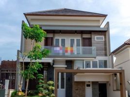 5 Bedroom Villa for sale in Lakarsantri, East Jawa, Lakarsantri, Surabaya, East Jawa, Indonesia