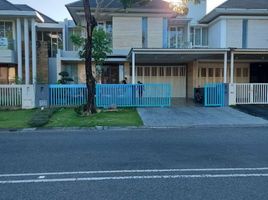 5 Kamar Rumah for sale in Lakarsantri, Surabaya, Lakarsantri