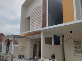 11 Habitación Villa en venta en Lowok Waru, East Jawa, Lowok Waru