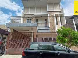 5 Bedroom Villa for sale in Kenjeran, Surabaya, Kenjeran