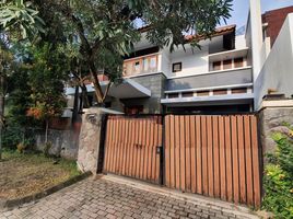 Maison 5 chambre à vendre à Wiyung, East Jawa, Wiyung