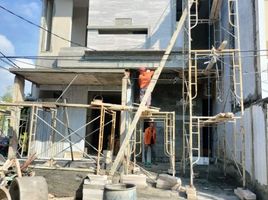 4 Habitación Villa en venta en Mulyorejo, East Jawa, Mulyorejo