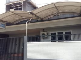 3 Schlafzimmer Villa zu verkaufen in Dukuhpakis, East Jawa, Dukuhpakis