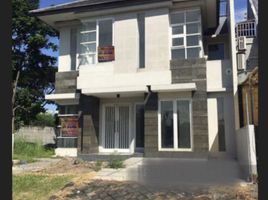 Maison 4 chambre à vendre à Dukuhpakis, East Jawa, Dukuhpakis