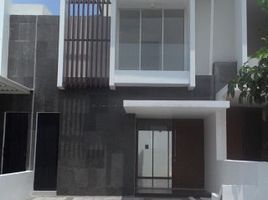 4 Habitación Casa en venta en Wiyung, East Jawa, Wiyung