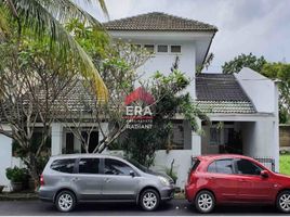 4 Bedroom Villa for sale in Ciputat, Tangerang, Ciputat