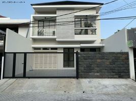 4 Habitación Casa en venta en Tenggilis Mejoyo, East Jawa, Tenggilis Mejoyo