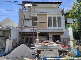 4 Habitación Villa en venta en Rungkut, East Jawa, Rungkut