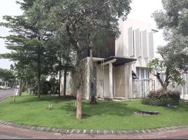 5 Bedroom House for sale in Dukuhpakis, Surabaya, Dukuhpakis