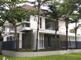 4 Bedroom House for sale in Dukuhpakis, Surabaya, Dukuhpakis