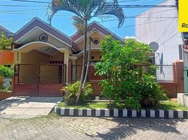 4 Habitación Villa en venta en Rungkut, East Jawa, Rungkut