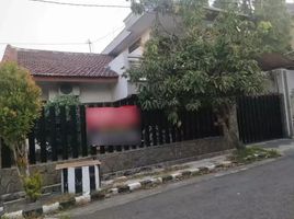 5 Kamar Rumah for sale in Wonocolo, Surabaya, Wonocolo