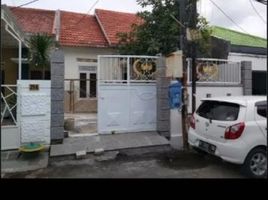 3 Bedroom Villa for sale in Siloam Hospitals Surabaya, Gubeng, Gubeng