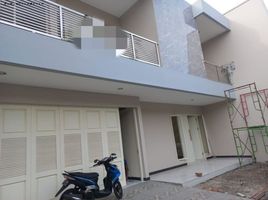 4 Habitación Casa en venta en Rungkut, East Jawa, Rungkut