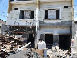 4 Habitación Villa en venta en Gunung Anyar, East Jawa, Gunung Anyar