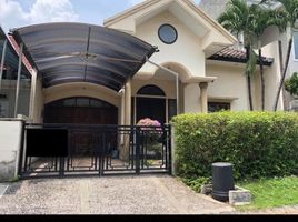 4 Habitación Villa en venta en Lakarsantri, East Jawa, Lakarsantri