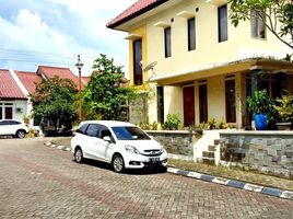  Tanah for sale in Yogyakarta, Seyegan, Sleman, Yogyakarta