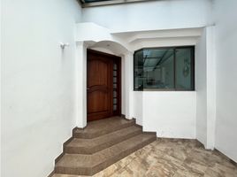 5 Bedroom House for sale in Bogota, Cundinamarca, Bogota