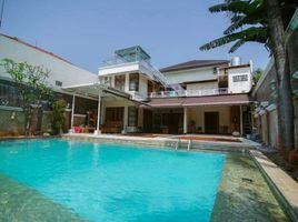 9 Bedroom Villa for sale in Cilandak Town Square, Cilandak, Cilandak