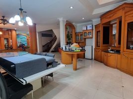 6 Bedroom Villa for sale in North Sumatera, Medan Area, Medan, North Sumatera