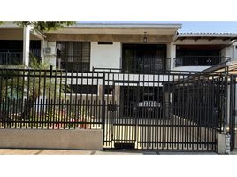 3 Bedroom House for sale in Palmetto Plaza Shopping Mall, Cali, Cali