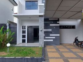 4 Bedroom House for sale in Cimahi Tengah, West Jawa, Cimahi Tengah