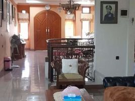 8 Bedroom House for sale in Husein Sastranegara International Airport, Andir, Sumurbandung