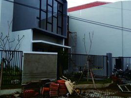 4 Kamar Rumah for sale in Gayungan, Surabaya, Gayungan