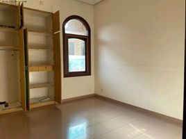 7 Schlafzimmer Haus zu verkaufen in Sukolilo, East Jawa, Sukolilo