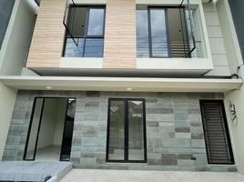 3 Habitación Villa en venta en Mulyorejo, East Jawa, Mulyorejo
