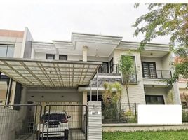 5 Bedroom House for sale in Dukuhpakis, Surabaya, Dukuhpakis