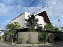 5 Bedroom Villa for sale in Kenjeran, Surabaya, Kenjeran