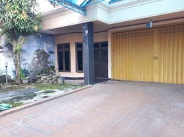 6 Bedroom Villa for sale in Siloam Hospitals Surabaya, Gubeng, Gubeng