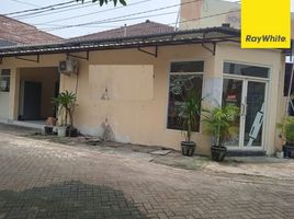 4 Habitación Villa en venta en Wiyung, East Jawa, Wiyung