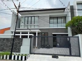 4 Habitación Villa en venta en Sukolilo, East Jawa, Sukolilo