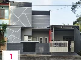 3 Kamar Vila for sale in Dau, Malang Regency, Dau