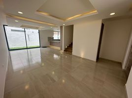 4 Bedroom House for sale in San Jeronimo Tecuanipan, Puebla, San Jeronimo Tecuanipan