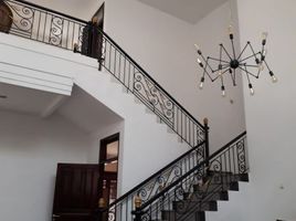 4 Bedroom House for sale in Gubeng, Surabaya, Gubeng