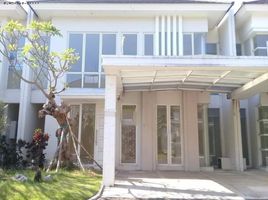 3 Bedroom House for sale in Wiyung, Surabaya, Wiyung