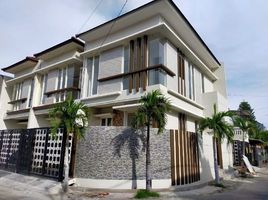 3 Habitación Villa en venta en Mulyorejo, East Jawa, Mulyorejo