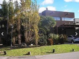 3 Bedroom House for sale in Moron, Buenos Aires, Moron