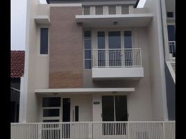 4 Habitación Villa en venta en Sukolilo, East Jawa, Sukolilo
